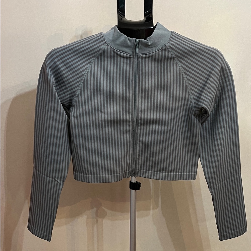 New in Poly Bag Striped Gray Zip-Up Cropped Jacket